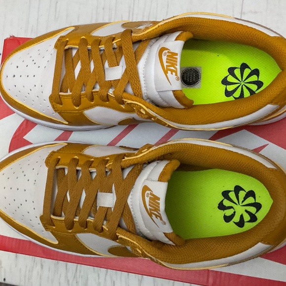 Size US - 8  / EUR 39 NIKE Dunk Low Next Nature Phantom / gold- DN1431-001 - Picture 7 of 9